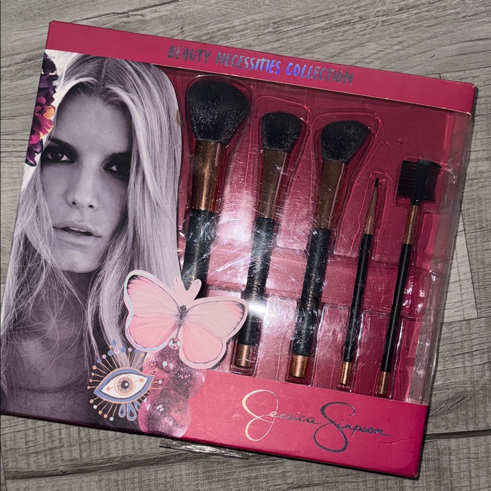 Jessica Simpson Beauty Necessities Collection - Black and Gold Brushes